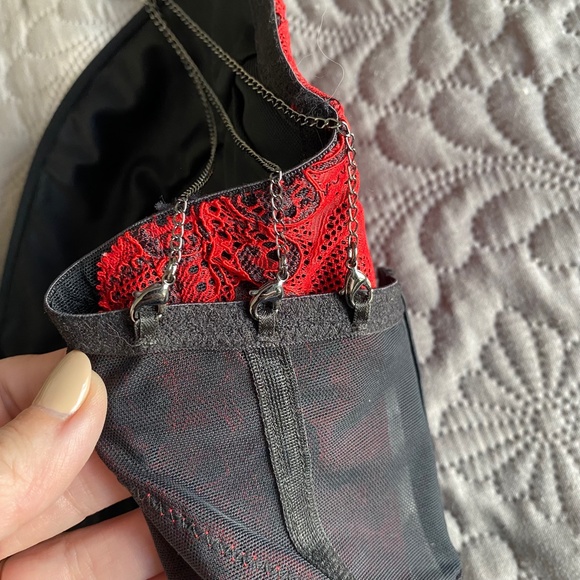 La Senza cropped bustier 34D black w red lace 3 - Picture 3 of 5